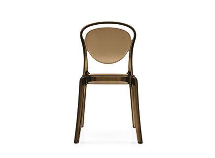 OLEANDER chair by Calligaris with elegant curved backrest and plush upholstered seat.