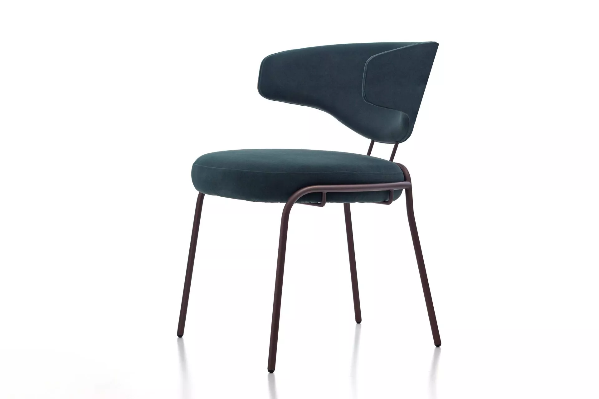 CURVE chair by Peressini featuring a continuous curved shell seat and backrest upholstered in light grey fabric, supported by thin black metal legs.