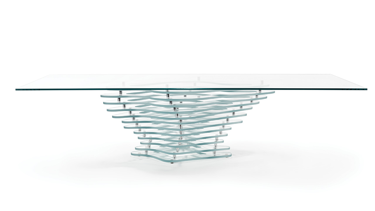 Dune 72 by Reflex showcased in Royal Oak Michigan showroom, modern Italian luxury mirror design.