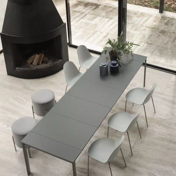 Etico Plus by Bontempi – luxury modern Italian‑design dining table featured at Italcasa Design showroom in Birmingham, Michigan