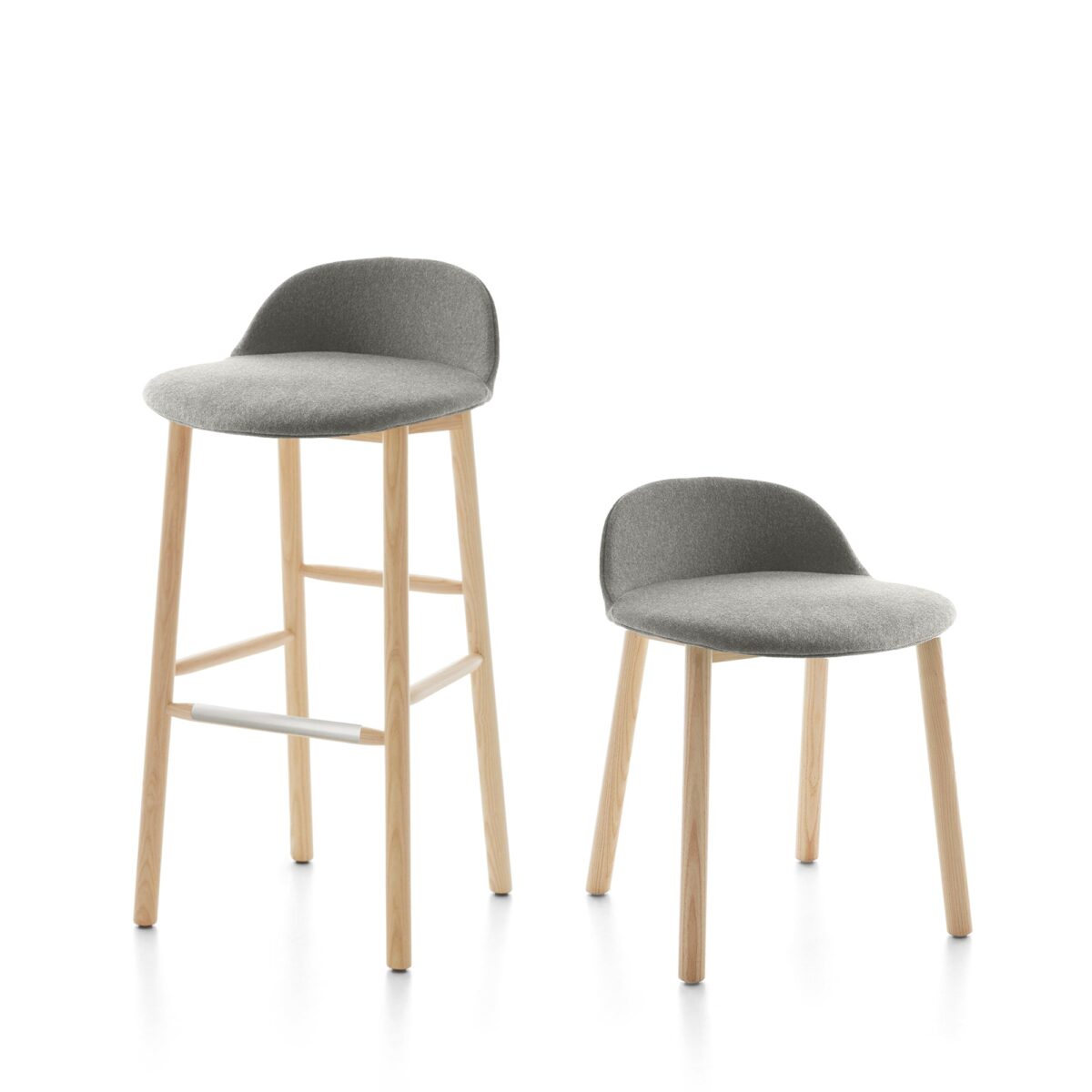 Soft slipcover low back chair by Jasper Morrison