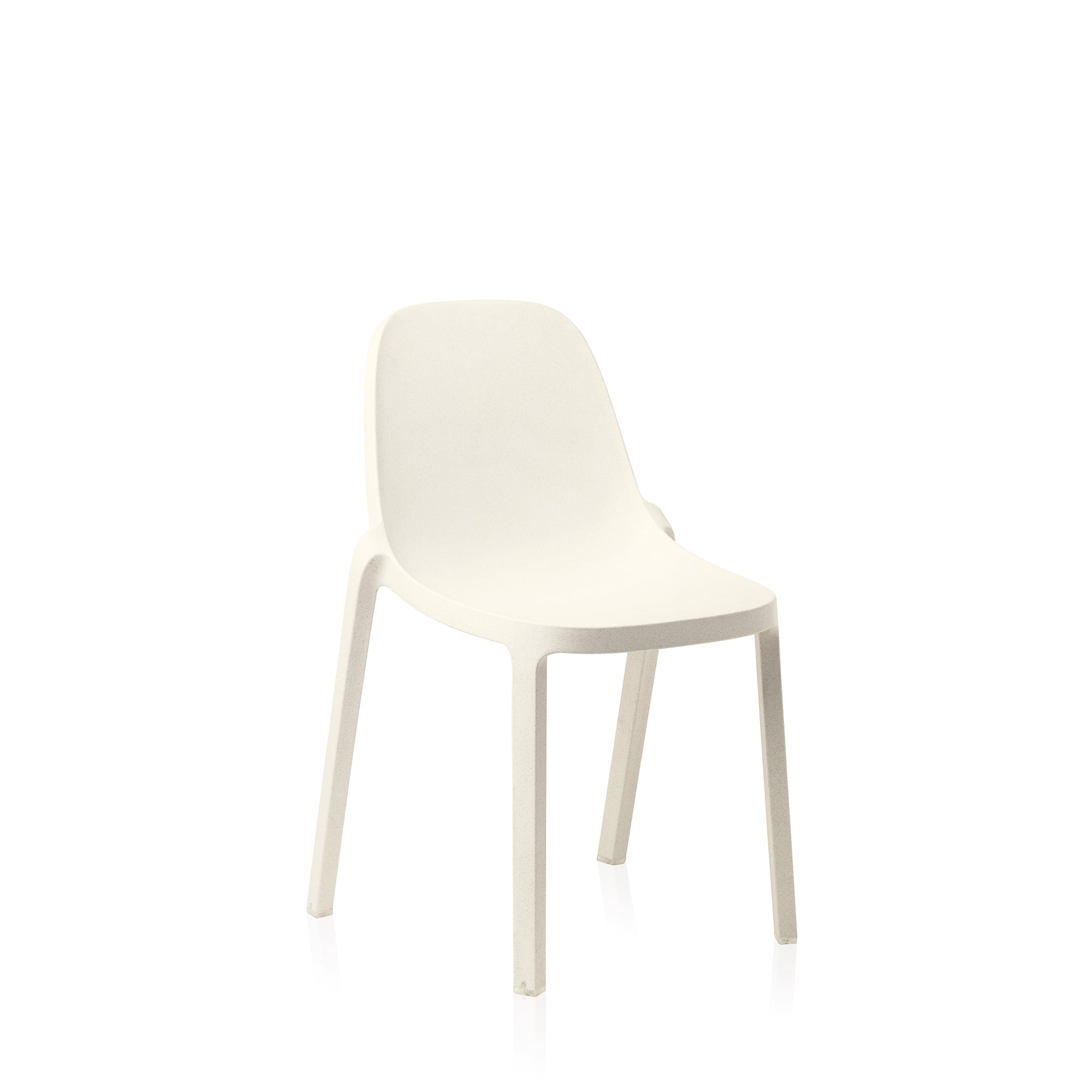 Broom Stacking Chair by Philippe Starck in modern design with sustainable materials.