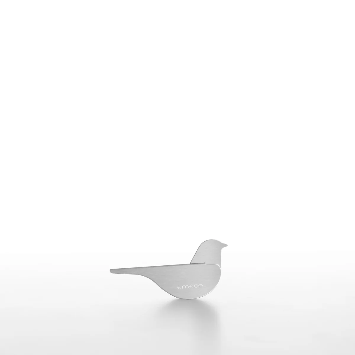 Minimalist bird sculptures in aluminum by Yun Li, inspired by Enzo Mari's Nature Series, available in sparrow, blackbird, and pigeon.