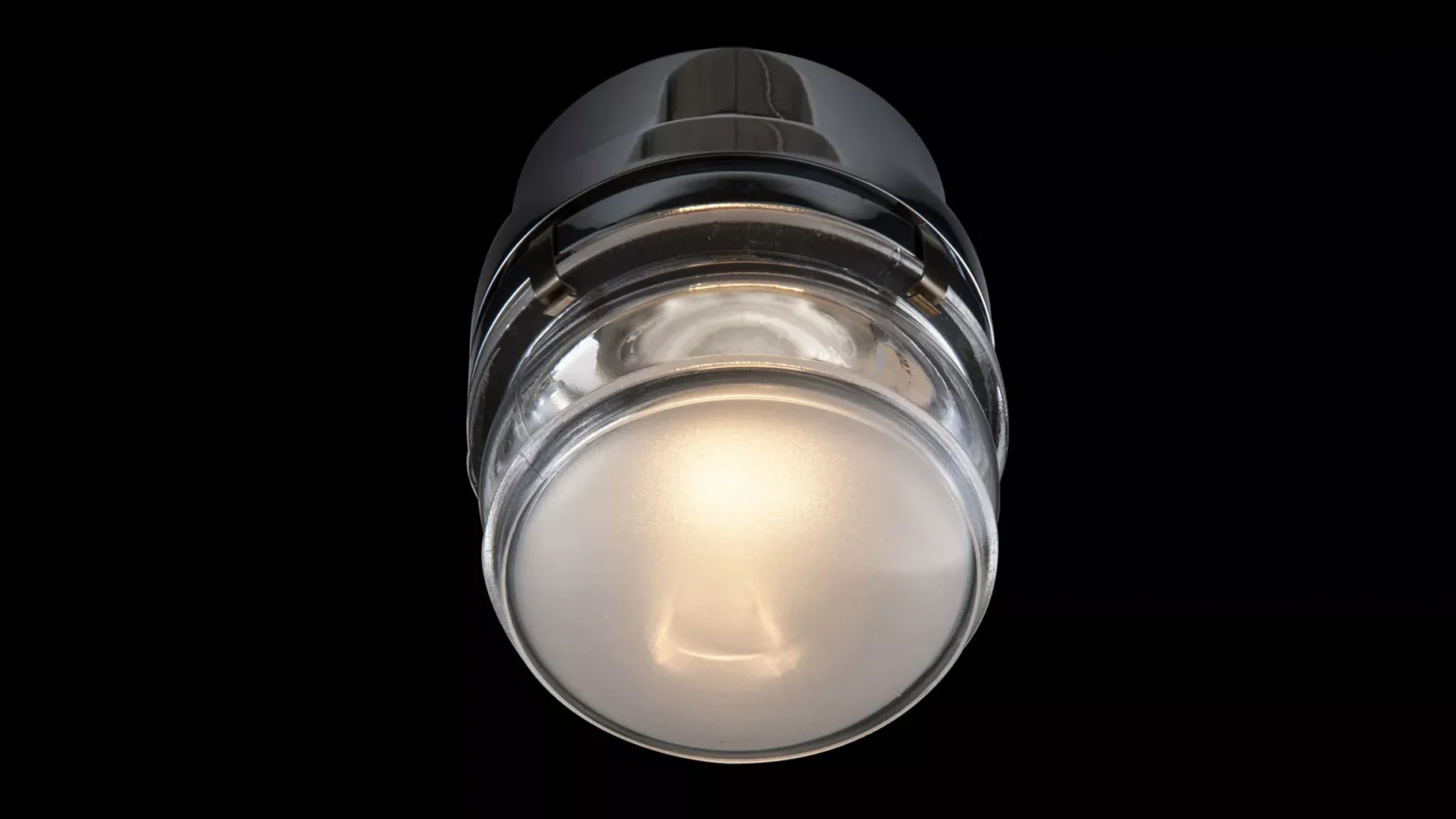 “Fresnel by Oluce contemporary designer lighting – outdoor-rated fixture with prismatic diffuser and clean industrial look”