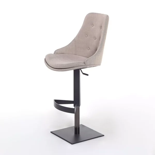 Glamour SBC chair by Peressini in plush velvet upholstery with a curved scalloped backrest and slender gold-toned legs.