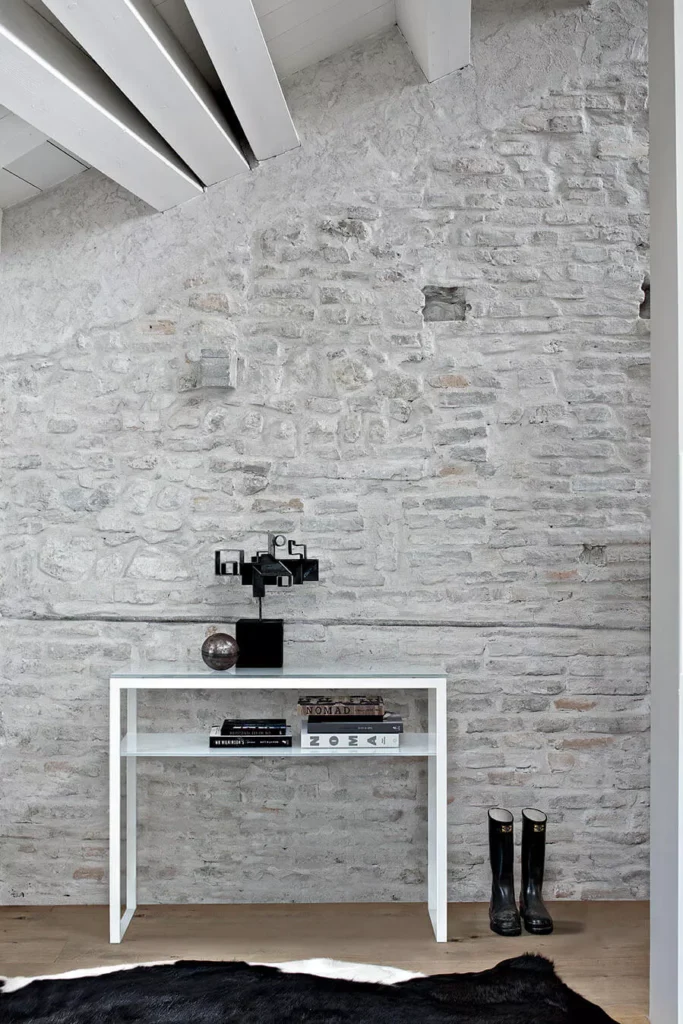 Hip Hop Console by Bontempi – luxury modern Italian‑design console showcased at Italcasa Design showroom in Troy, Michigan