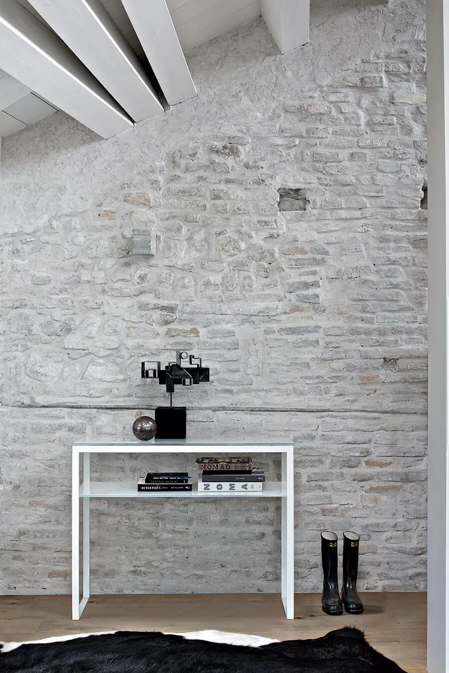 Hip Hop Console by Bontempi – luxury modern Italian‑design console showcased at Italcasa Design showroom in Troy, Michigan