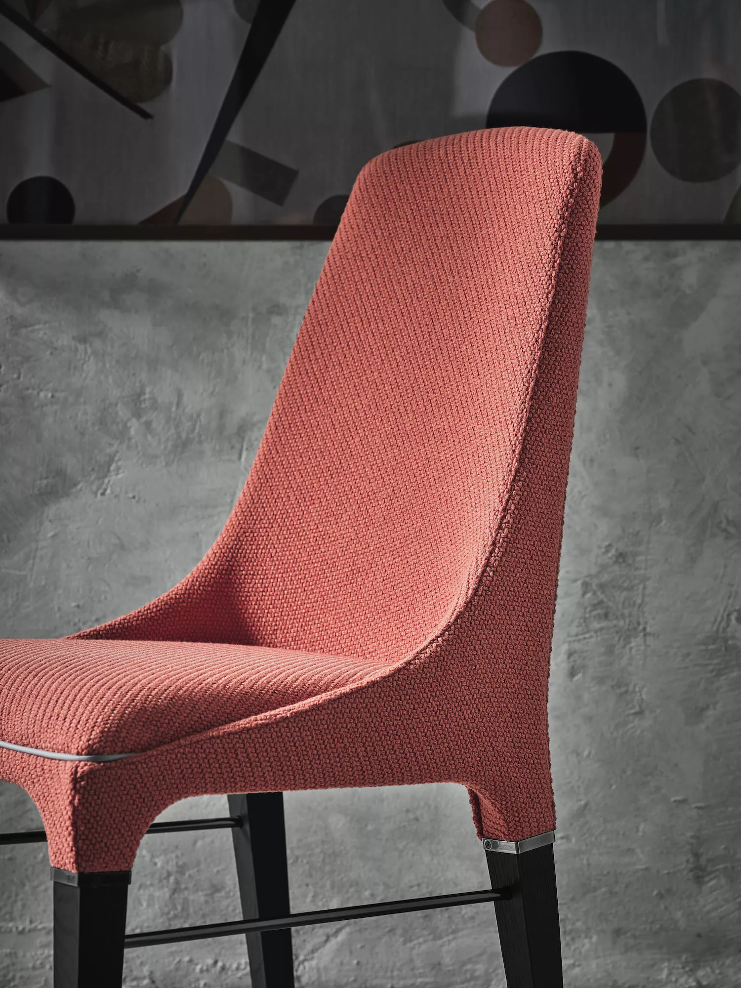 Kelly by Bontemoi – luxurious modern Italian-design seating featured at Italcasa Design showroom in Royal Oak, Michigan