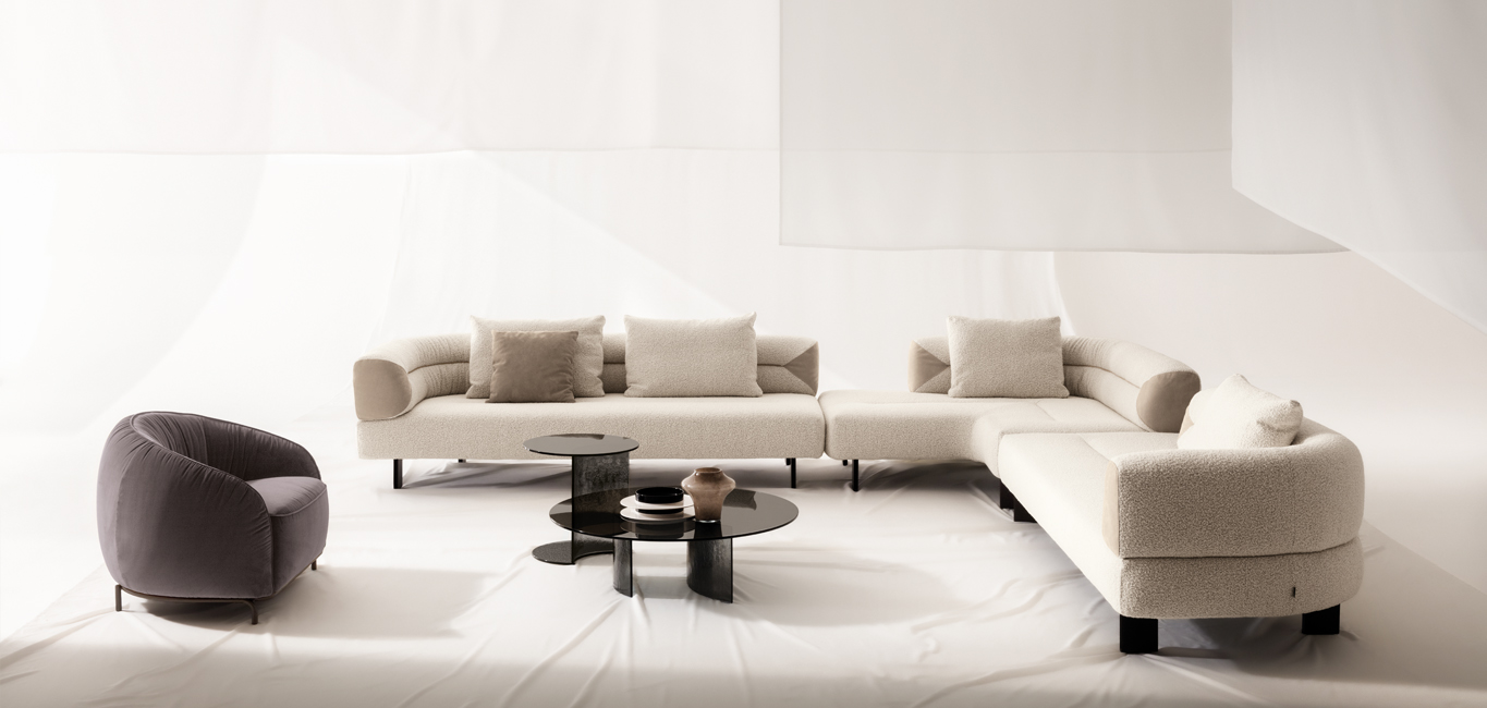 Luxurious Clarence sofa by Nicoline upholstered in soft leather with wide armrests.