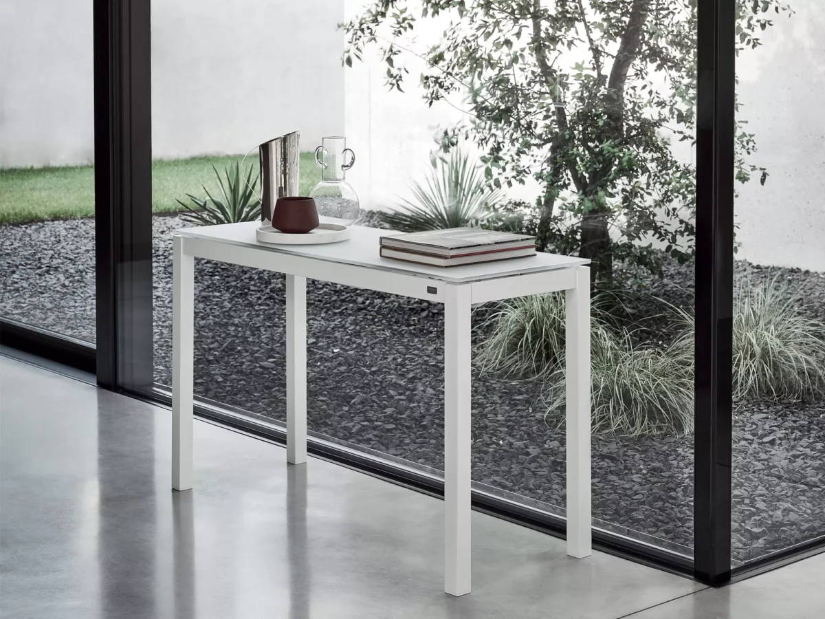 Wizard Console by Bontempi – luxury modern Italian-design accent console showcased at Italcasa Design showroom in Royal Oak, Michigan
