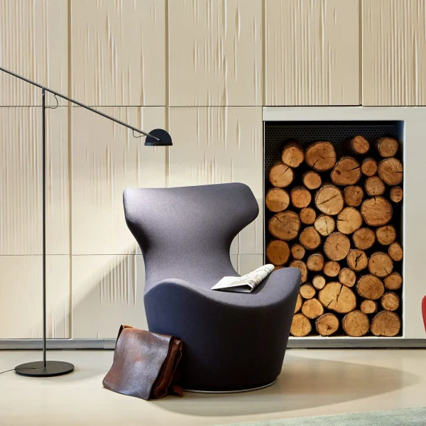 “Copérnica hanging light by Marset – minimalist pendant fixture combining balance, shape, and style”
