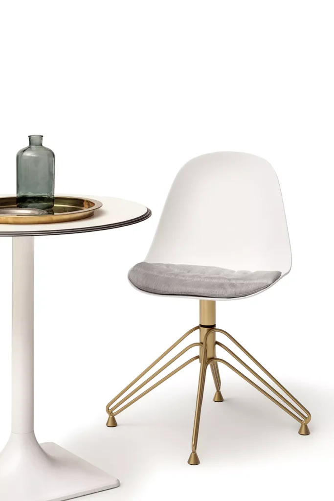 Mood Outdoor by Bontemoi – luxurious modern Italian-design outdoor furniture featured at Italcasa Design showroom in Royal Oak, Michigan