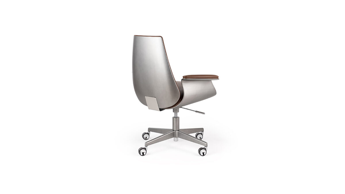 Contemporary Minerva Office chair by Reflex Angelo in Birmingham, MI – designed with a leather-upholstered seat and backrest, complemented by a metal structure and base in dark brass finish, height-adjustable up to 108cm.