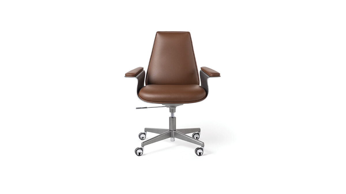 Modern Italian Minerva Office chair by Reflex Angelo in Royal Oak, MI – featuring a leather-upholstered seat and backrest, with a metal structure and base in titanium finish, adjustable in height up to 108cm.