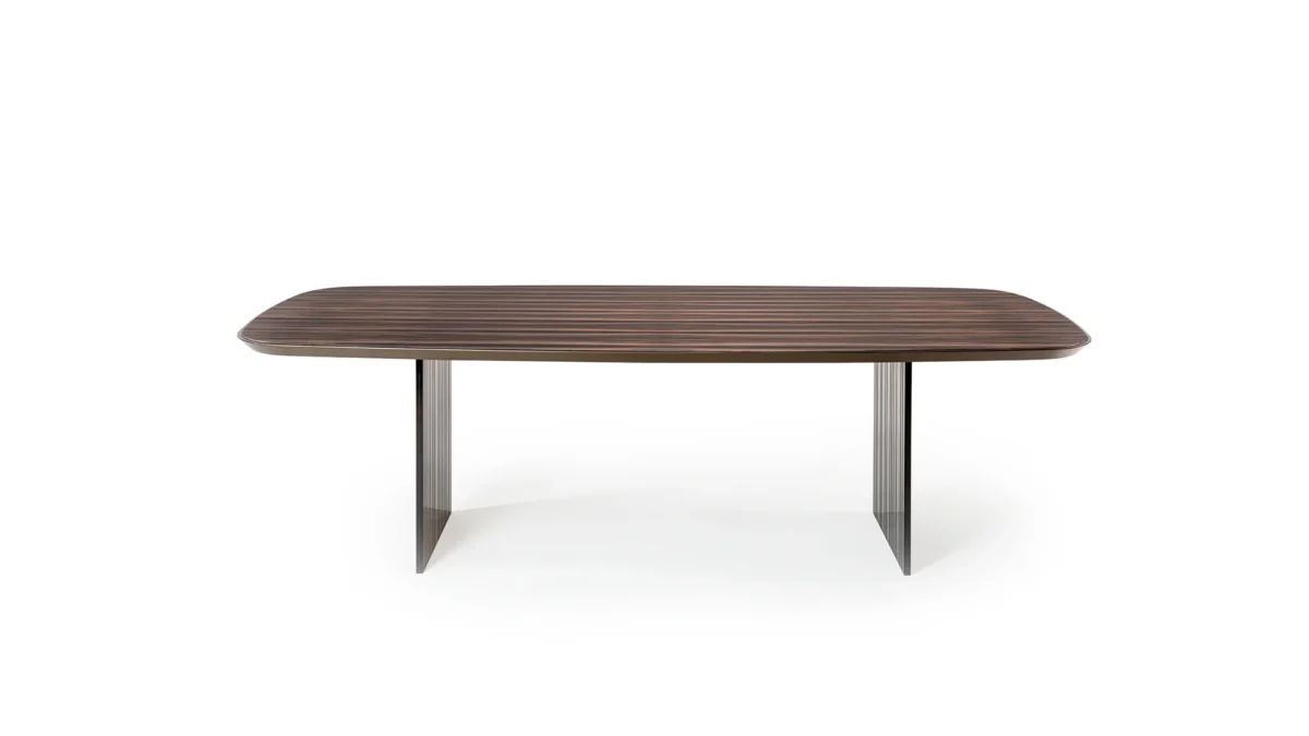 Monolite 72 by Reflex featured in Birmingham Michigan showroom, modern Italian luxury furniture design.
