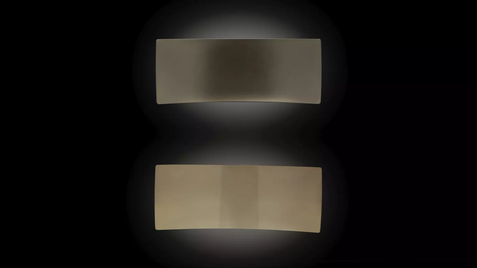 “Lens by Oluce luxury modern lighting – refined table lamp with frosted glass globe and clean metal structure”