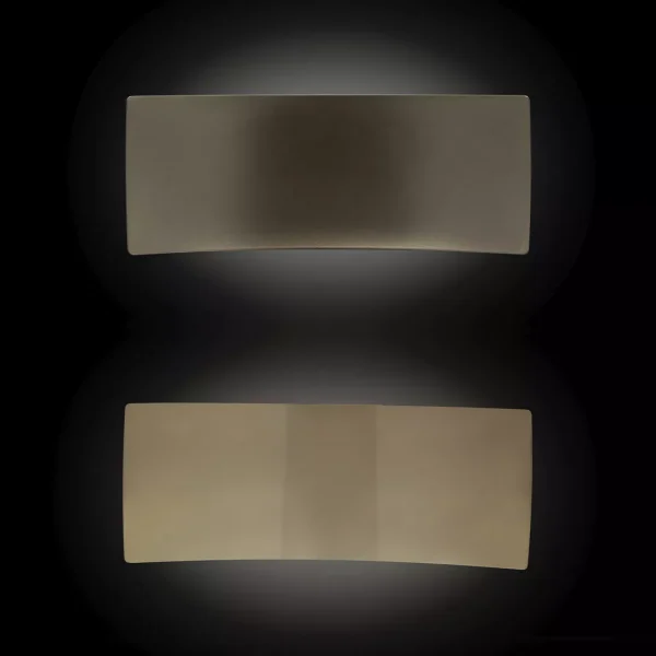 “Lens by Oluce luxury modern lighting – refined table lamp with frosted glass globe and clean metal structure”