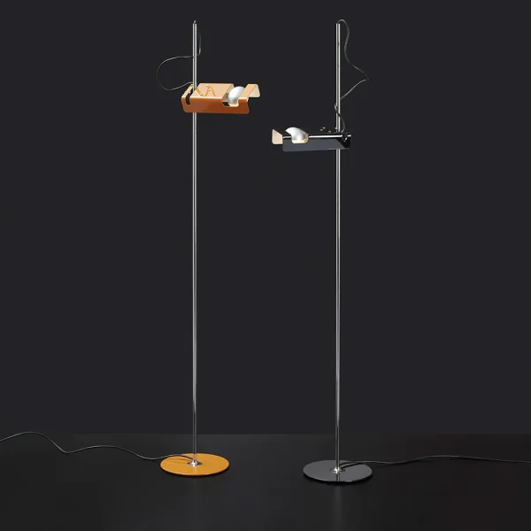 “Spider by Oluce modern Italian table lamp – adjustable spotlight with curved metal arm and sleek cylindrical head”