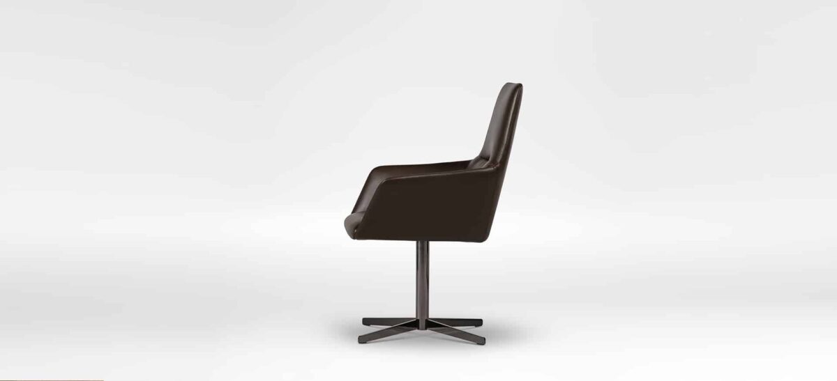 Italian-inspired Qing Desk Chair for modern offices