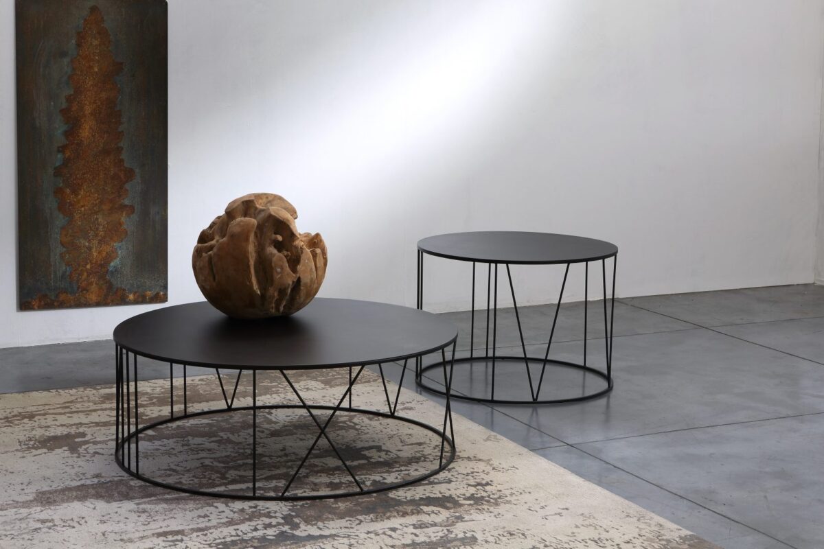 “Minimalist ROMA by Zeusnoto with architectural lines and a refined balance of form and function.”