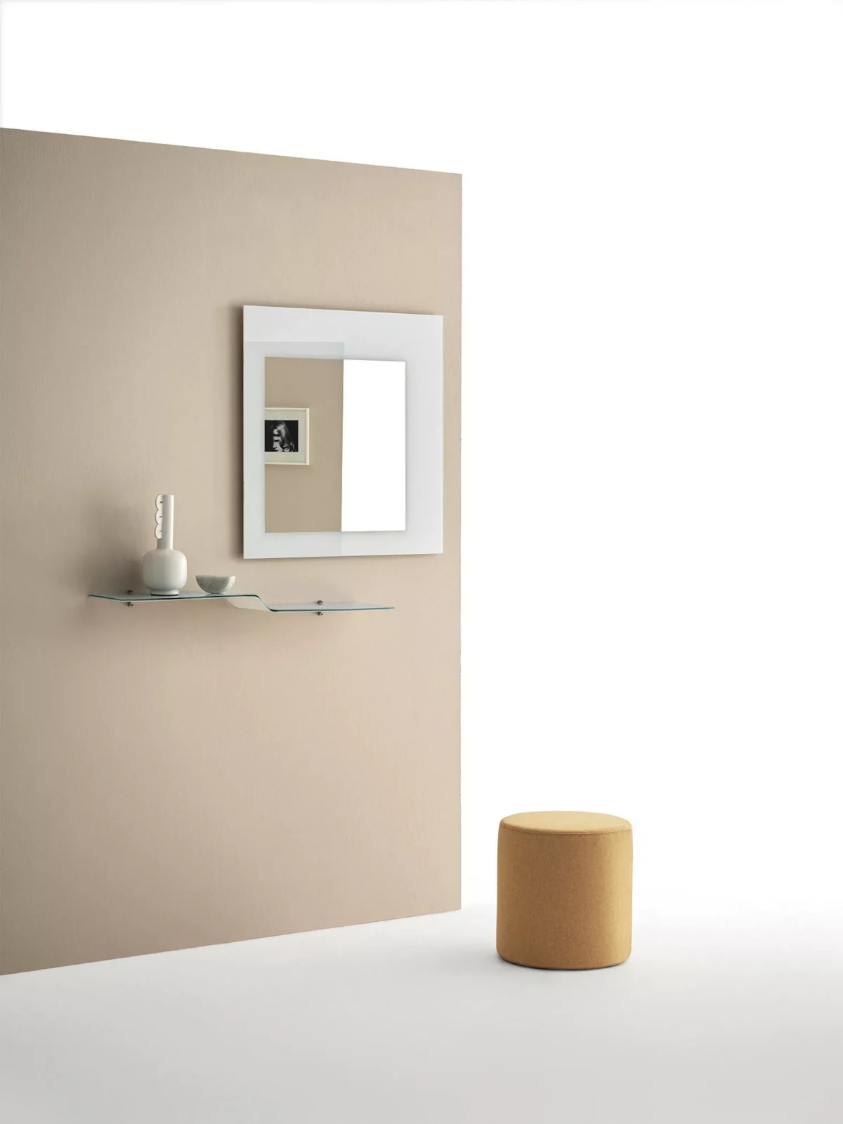 It has by Bontempi – luxury modern Italian‑design furniture piece showcased at Italcasa Design showroom in **Troy, Michigan**