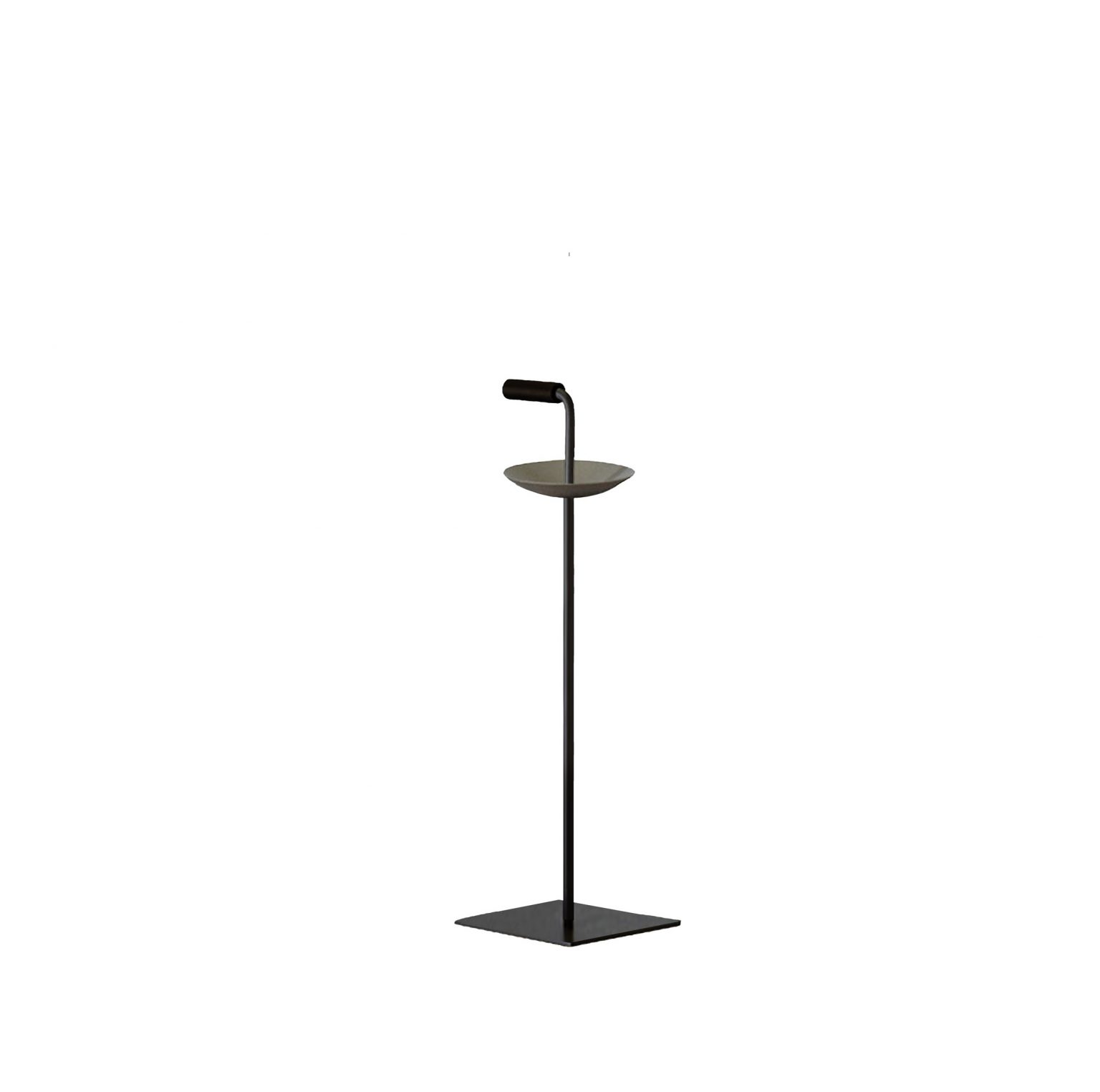 Servus Smoke chair by Zeusnoto, sleek and contemporary design.