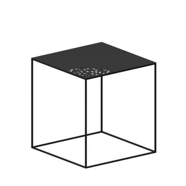 “Zeusnoto’s SLIM CHARME combining elegant proportions and slim structural elements for a sophisticated look.”