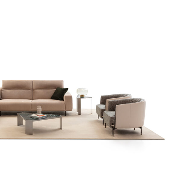 Wing Italian sofa with flared backrest by Nicoline