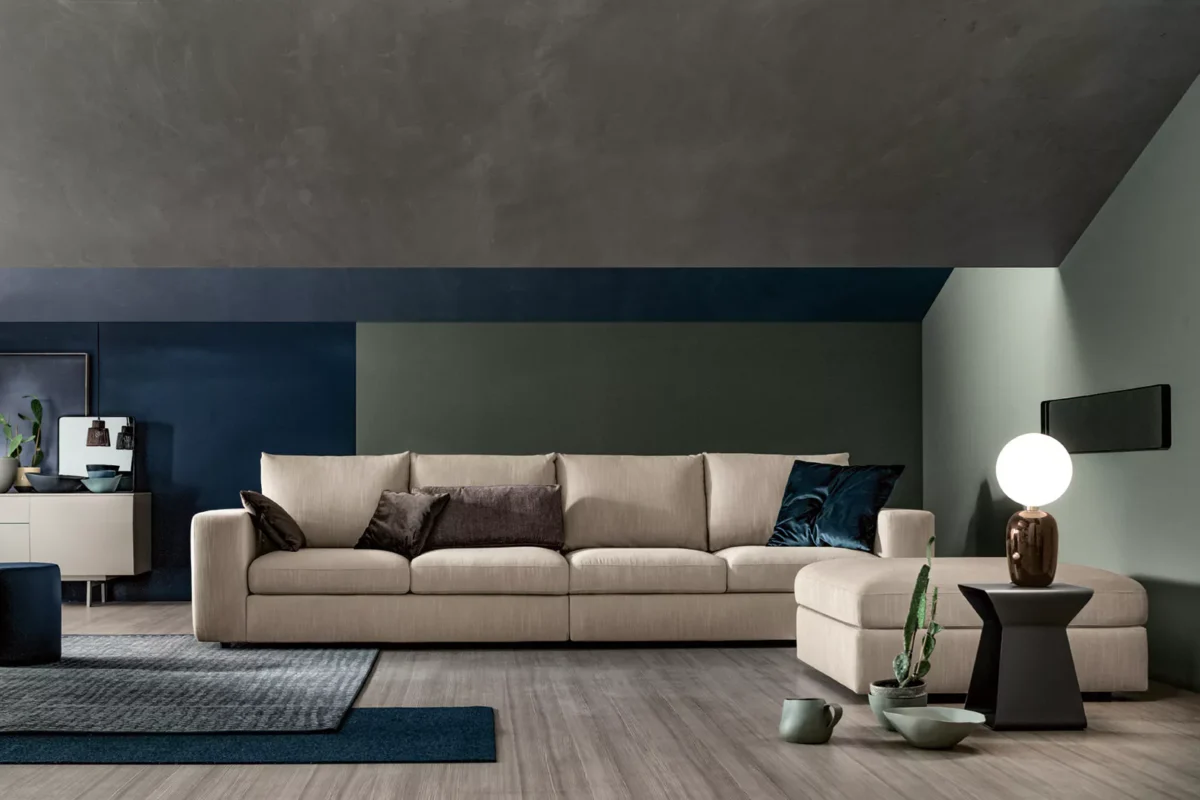 “Zenit Plus by Bontempi contemporary Italian dining table in Birmingham, Michigan showroom”