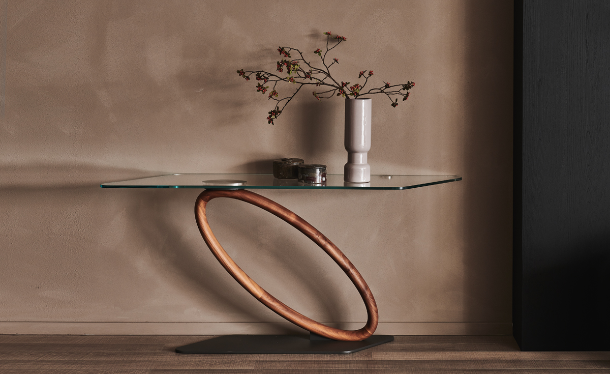 “TOUR by Cattelan Italia – round designer dining table with rotating glass top and sculptural wooden base”