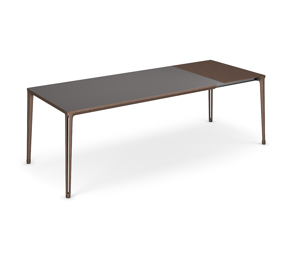 “BOULEVARD Drive by Cattelan Italia – modern Italian extendable dining table with lacquered top and sleek sculptural base”