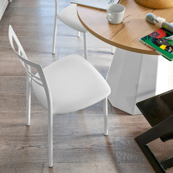 “GO! by Connubia modern Italian chair – lightweight design with curved seat and slender metal legs”