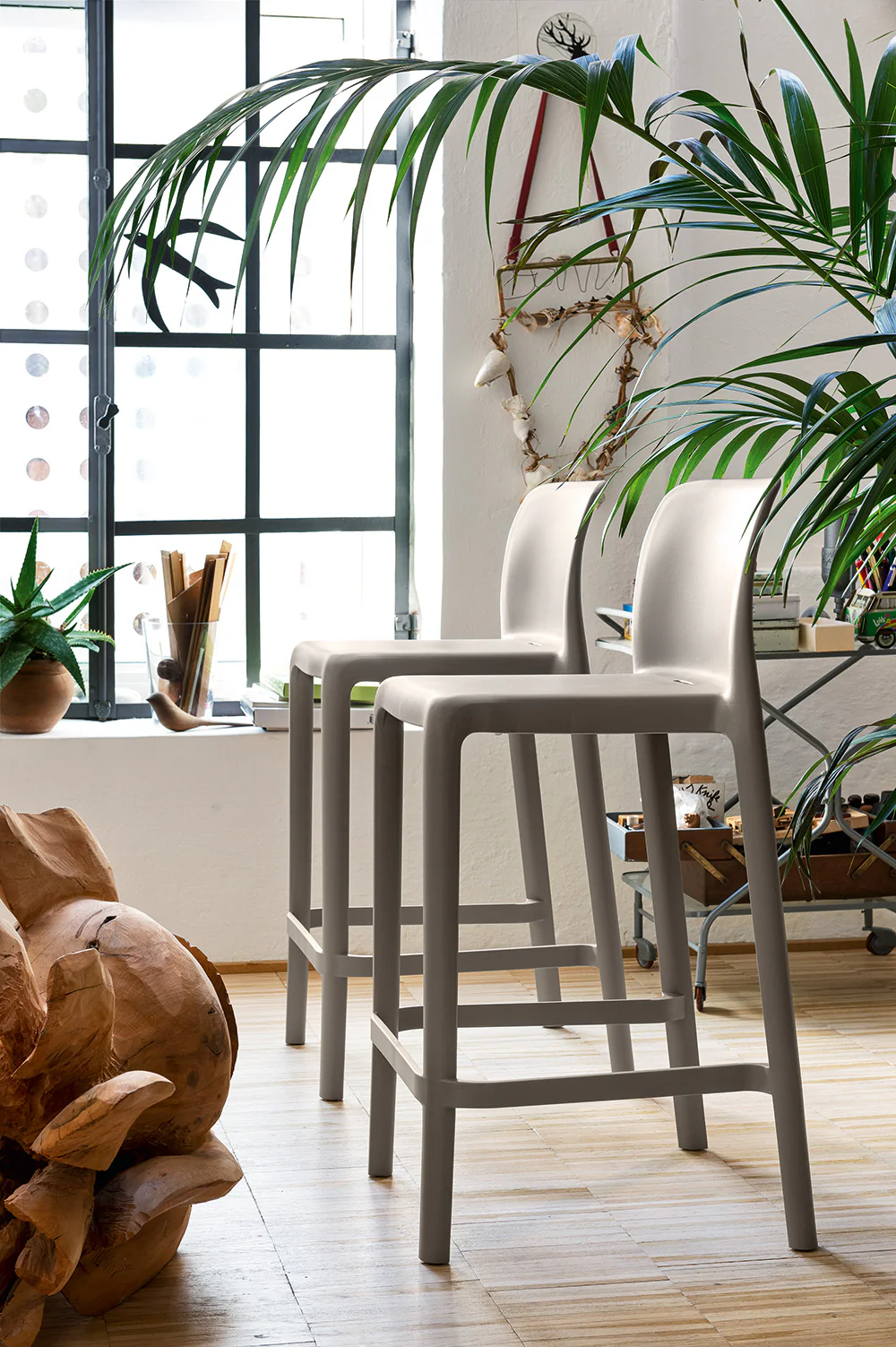 “BAYO by Connubia modern Italian chair – lightweight polypropylene design with clean, stackable silhouette”