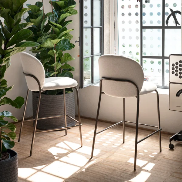 “COZY MID by Connubia modern Italian chair – mid-height upholstered backrest with slim metal legs and soft contours”