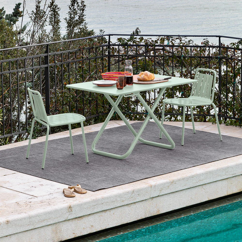 “EASY by Connubia modern folding chair – slim-profile metal frame with sleek Italian design for flexible seating”