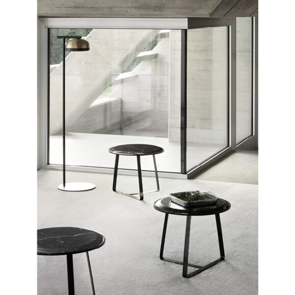 Modern Circle armchair by Nicoline, luxury design.