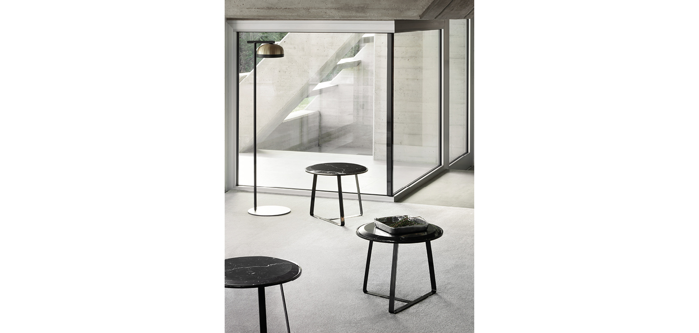 Modern Circle armchair by Nicoline, luxury design.