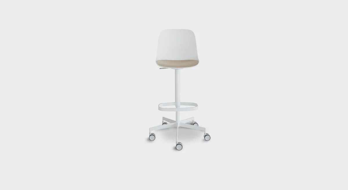 S328 by Lapalma with a versatile, sophisticated look