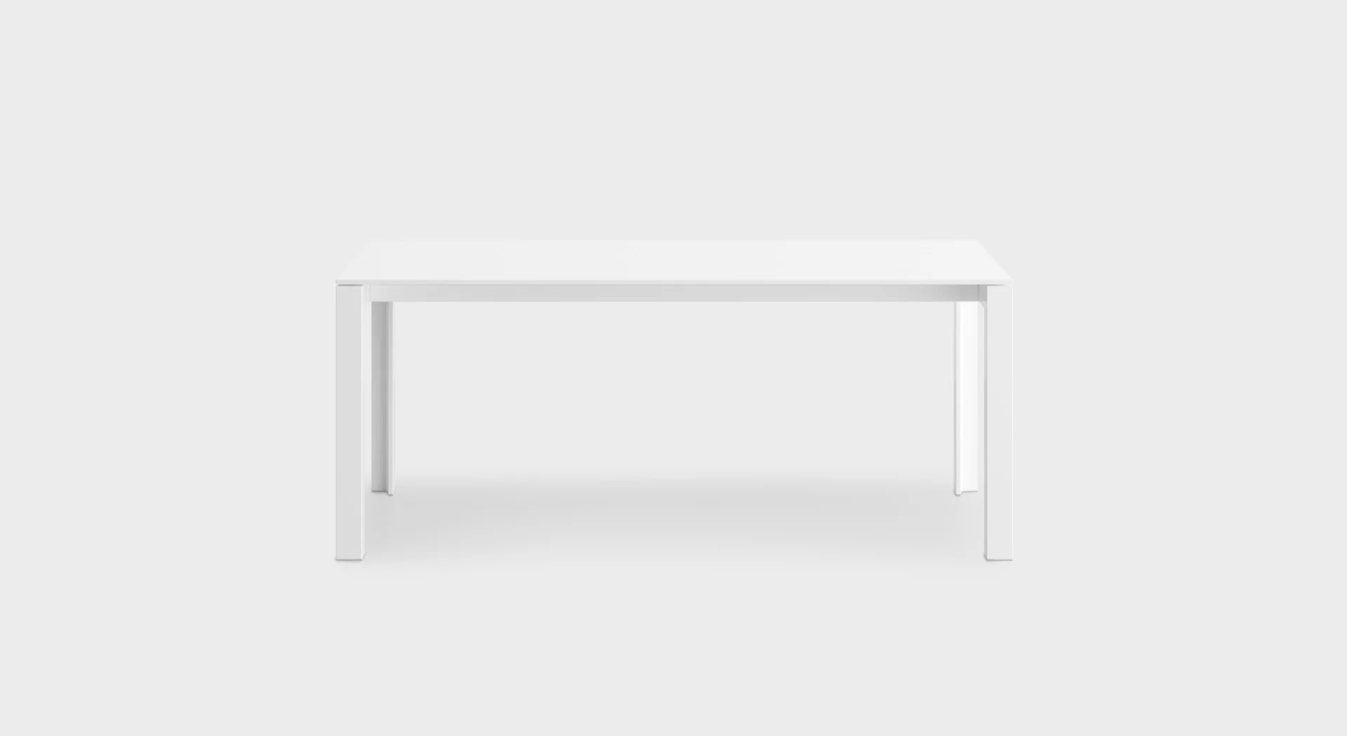 P133 180x90 H74 by Lapalma with a contemporary, elegant design