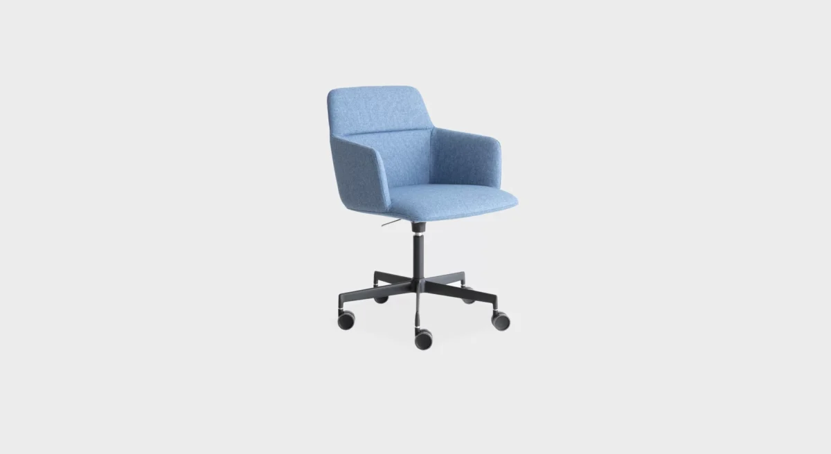 Sleek S595 by Lapalma with clean, modern lines