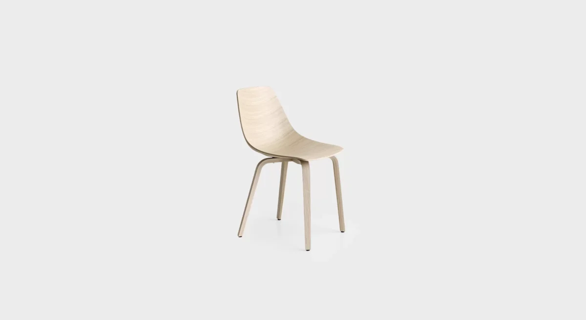 Lapalma Miunn S164 chair with 3D-molded plywood shell and wooden legs, designed by Karri Monni.