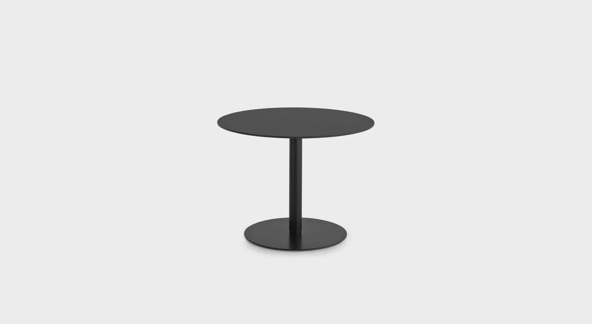 “Lapalma 90 height-adjustable stool (68–106 cm) with curved seat and sleek metal central column—perfect for modern bars and kitchens.”