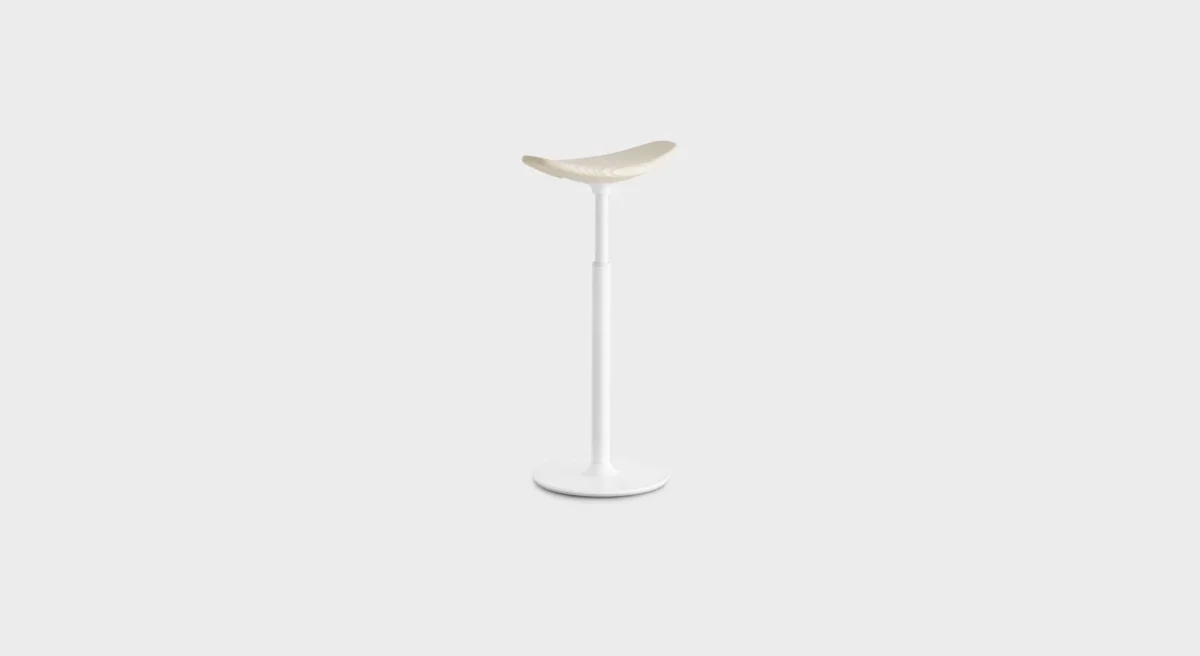 Lapalma RYO S172 H61–73 height-adjustable stool with tilting base, solid ashwood seat, and powder-coated metal column, designed by Enzo Berti.