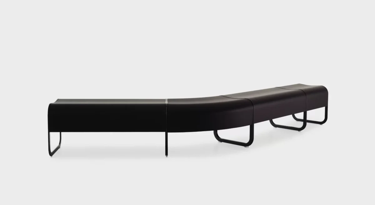 Lapalma Za System UVL_shape modular seating with V-shaped wooden elements and powder-coated die-cast aluminum frames, designed by Shin & Tomoko Azumi.