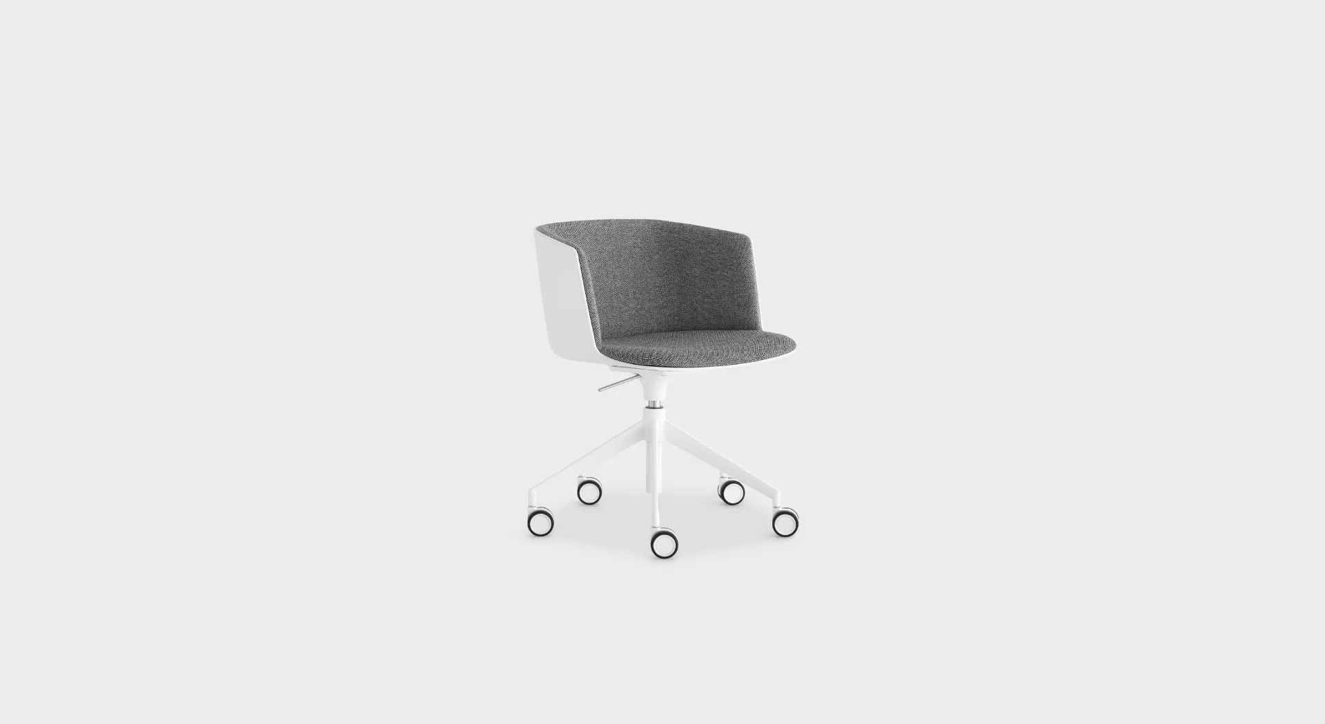 “S188 chair by Lapalma with gently curved seat shell supported by slender powder‑coated steel legs.”