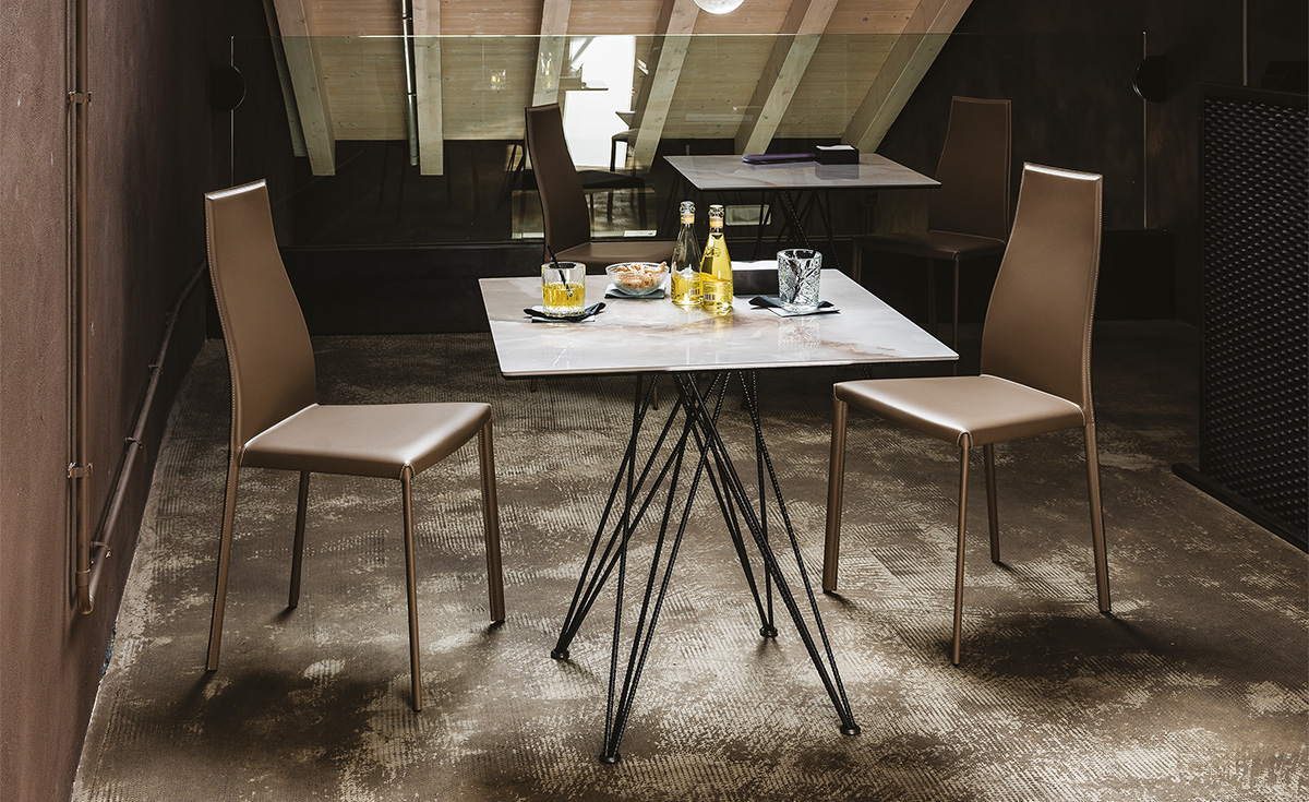 KAORI by Cattelan Italia – stylish Italian chair with a continuous upholstered shell and clean lines