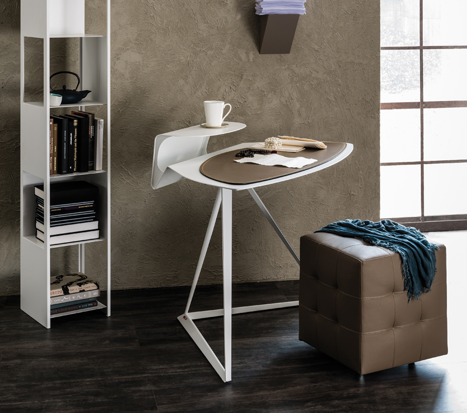 “STORM by Cattelan Italia – modern Italian coffee table with sleek metal frame and minimalist design”