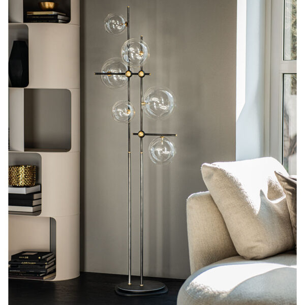 “BLOOM by Cattelan Italia – modern Italian pendant lamp with sculptural blown glass shade and artistic elegance”