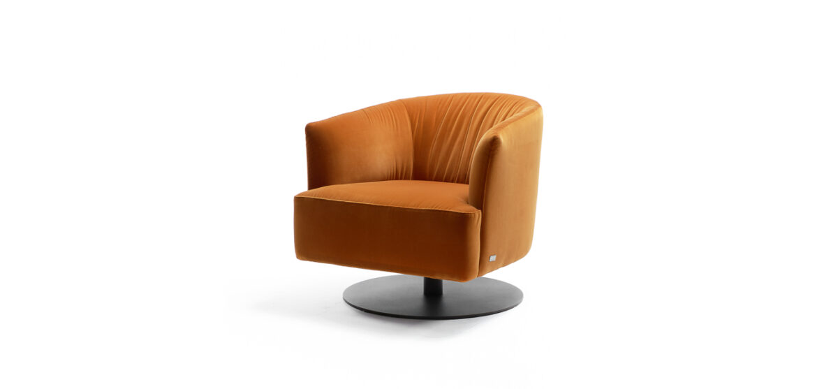 Diga Swivel lounge chair by Nicoline Italia featuring plush cushioning and a sleek circular base, perfect for contemporary spaces in Birmingham, Michigan.