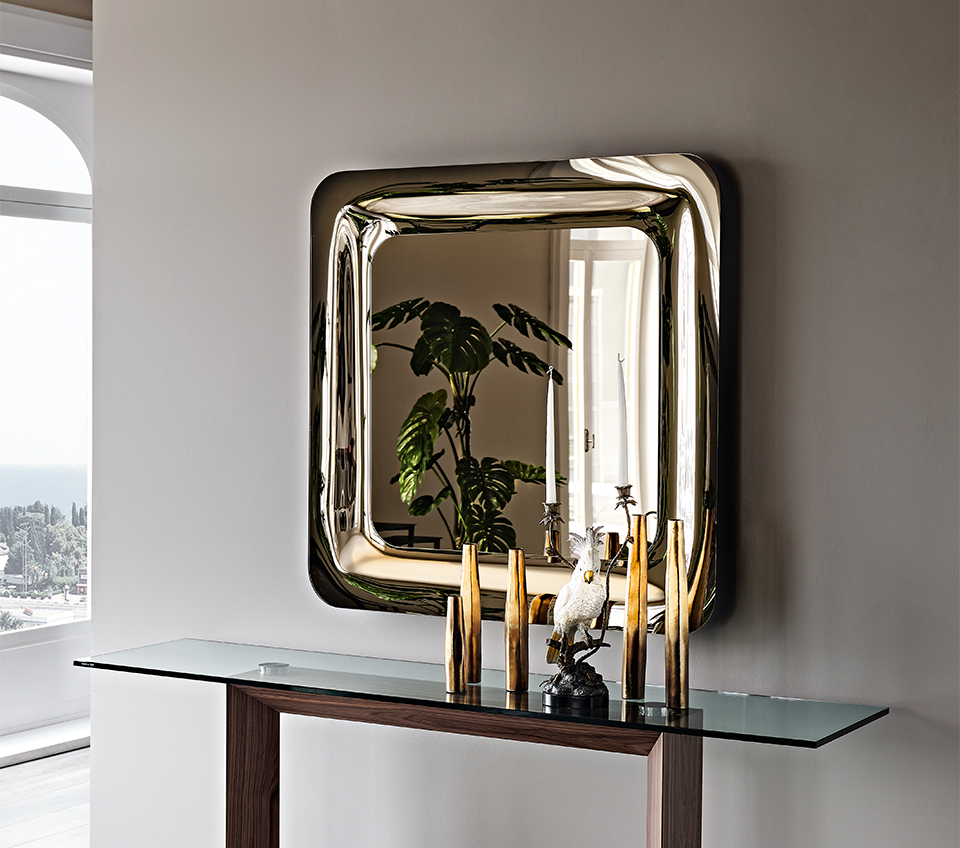 “Cattelan Italia GLENN – contemporary circular wall mirror featuring clean lines and refined simplicity”